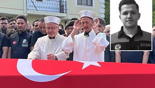 Görevi başında şehit olan AFAD personeli Ömer Faruk Özkan’ı son yolculuğuna babası uğurladı