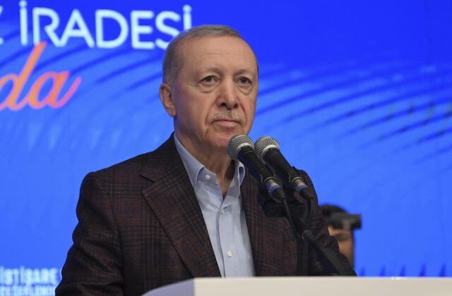 AK Parti kampı başladı! Cumhurbaşkanı Erdoğan: Bazı fosiller başörtüsüne kin kusuyor