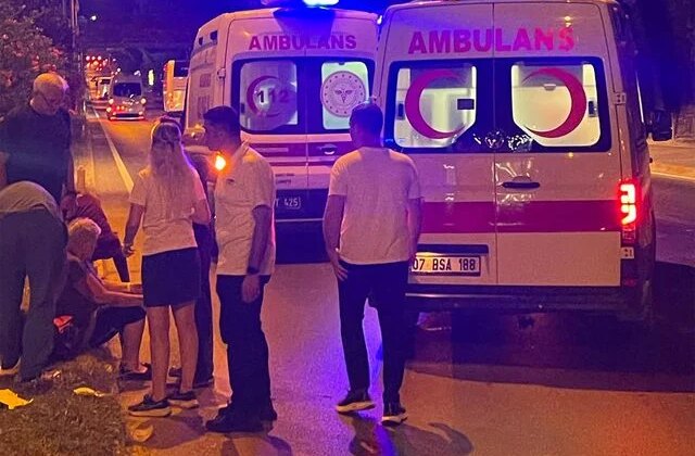 Alanya’da otomobilin çarptığı Çek turist hayatını kaybetti