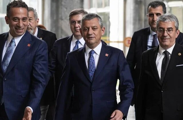 Ali Mahir Başarır ve Gökhan Günaydın’ın CHP Grup Başkanvekillikleri düştü