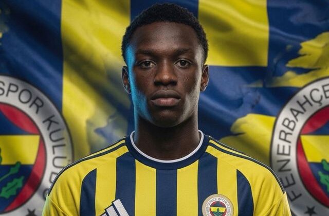 Amara Diouf, Fenerbahçe için İstanbul’da