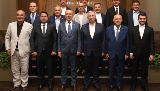 Ankara’yı sarsan iddia: 4 CHP’li belediye başkanı AK Parti’ye geçecek