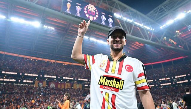 Antrenörlüğe ‘Hayır’ diyen Mertens, Galatasaray’dan bakın ne istedi