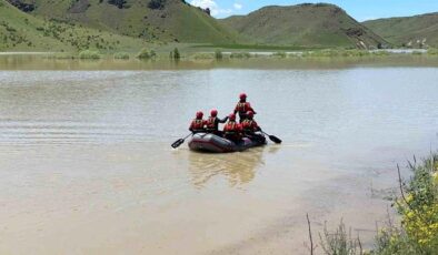 Aras Nehri yuttu, 17 yaşındaki kayıp çoban Okan Koç’tan 4 gündür iz yok