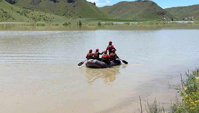 Aras Nehri yuttu, 17 yaşındaki kayıp çoban Okan Koç’tan 4 gündür iz yok