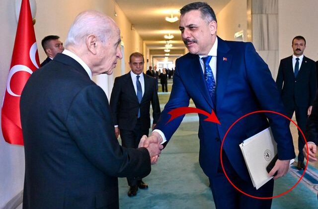 Bahçeli görüşmesinde Bakan Çiftçi’nin elindeki dosyanın sırrı çözüldü