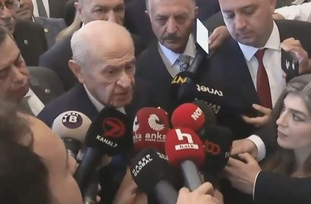 Bahçeli’den eylem yapan öğretmenlere destek: Yanlarındayız