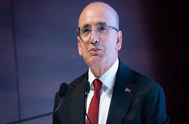 Bakan Şimşek’ten yatırım ve üretim vurgusu: Türkiye küresel merkez olma yolunda