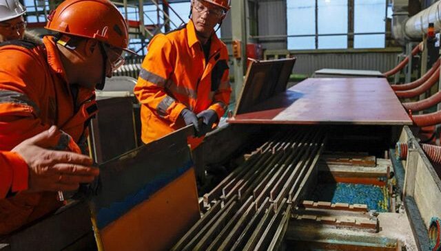Savaşla birlikte fırlayan ve yatırımcıları peşine düşüren bakırda sert düşüş