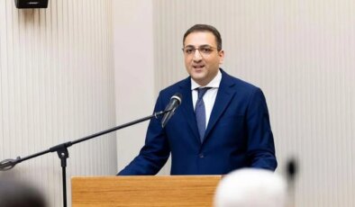 Balçova Belediye Başkanı Onur Yiğit ve 2 şüpheli adliyede
