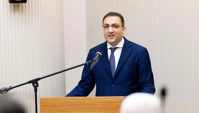Balçova Belediye Başkanı Onur Yiğit ve 2 şüpheli adliyede