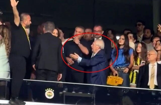 Başkanlığa koşan Aziz Yıldırım’dan beğeni yağmuruna tutulan hareket