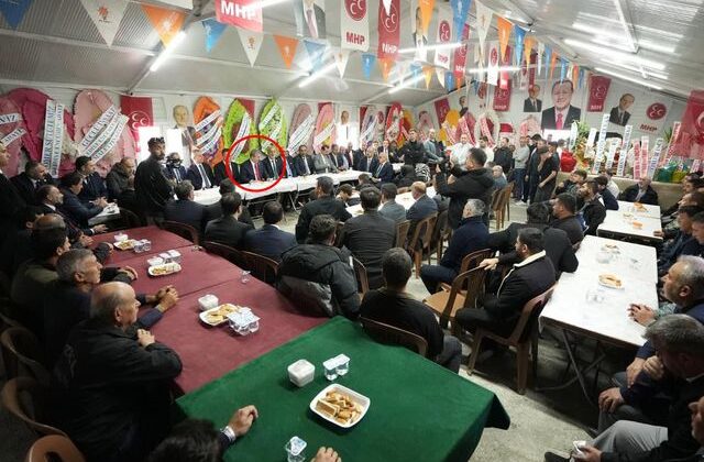 BBP lideri Mustafa Destici, MHP çadırını ziyareti etti