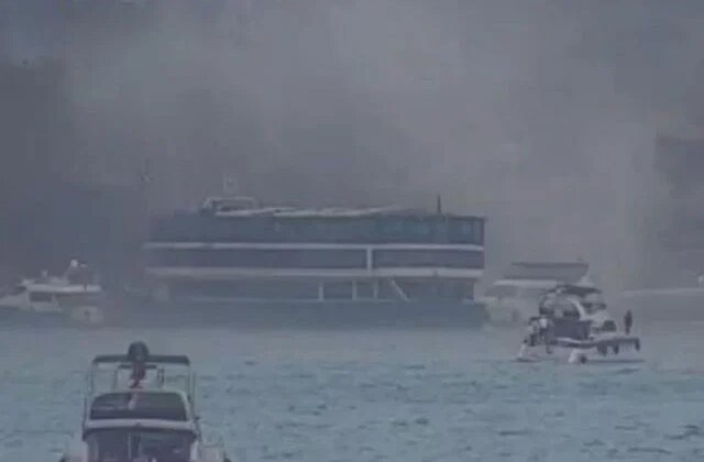 Bebek Sahili’nde teknede çıkan yangın söndürüldü