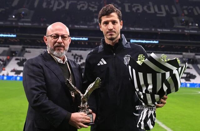 Beşiktaş’ta ayrılık! Salih Uçan yıldızlaştığı yere geri dönüyor