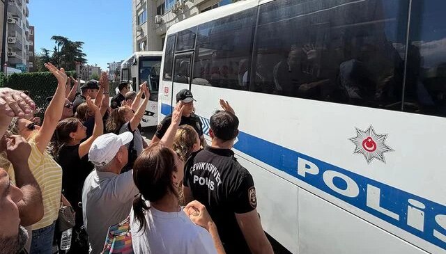 Buca Belediyesi’ne yolsuzluk operasyonu: Memurun 13 yarış atı çıktı