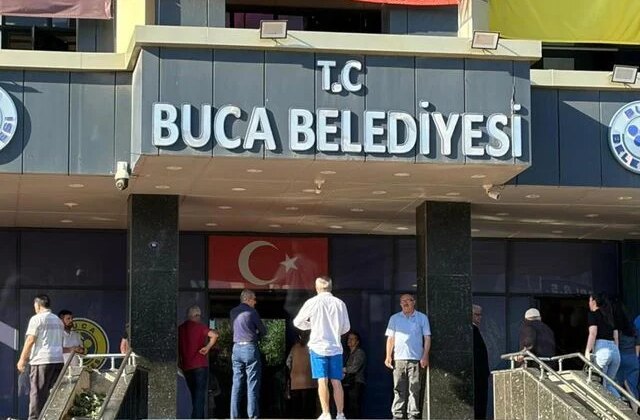 Buca Belediyesi “yolsuzluk” soruşturmasında 54 şüpheli adliyeye sevk edildi