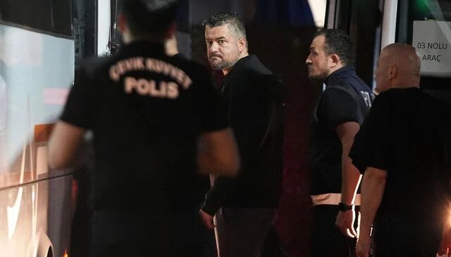 Buca Belediyesi soruşturması: Belediye Başkanı Görkem Duman ve eski Belediye Başkanı Erhan Kılıç dahil 42 kişi tutuklandı