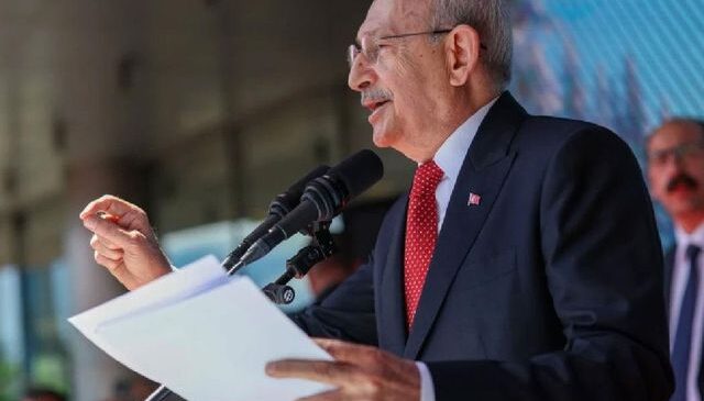 CHP’de Kılıçdaroğlu yönetimi, parti avukatı Tolga Şirin’i azletti