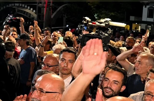 CHP’de 63 kişinin üyeliği “Hain Kemal” sloganı nedeniyle askıya alındı