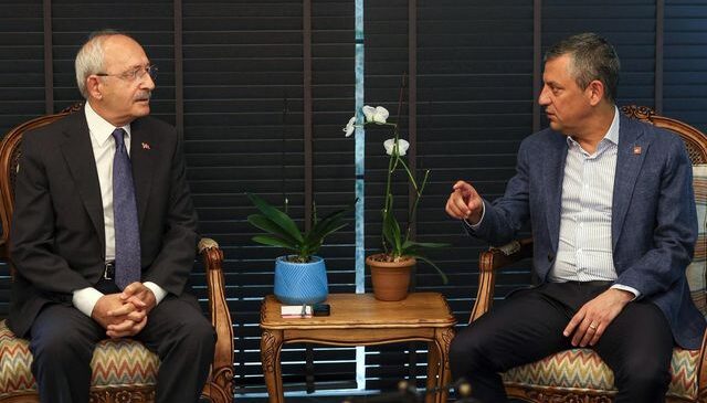 CHP’de olağanüstü kurultay için süreç başladı! Özgür Özel: İlk imzalar atıldı
