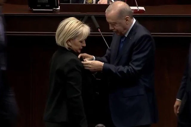 Son Dakika... CHP'den istifa etmişti: İstanbul Milletvekili Nimet Özdemir AKP'ye katıldı