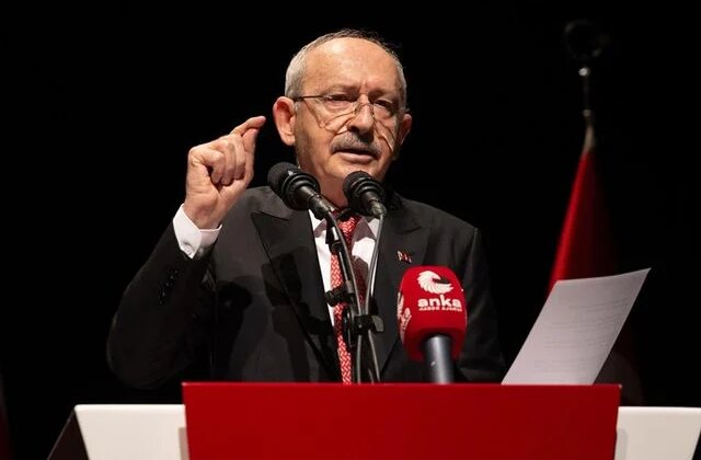 CHP’nin başına geçen Kılıçdaroğlu, 3 lideri defterden sildi