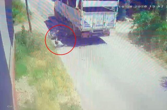 Daha 25 yaşındaydı! Motosiklet sürücüsünün can verdiği kaza kamerada