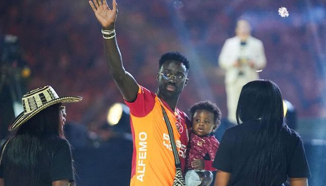 Davinson Sanchez geleceğiyle ilgili kararını verdi