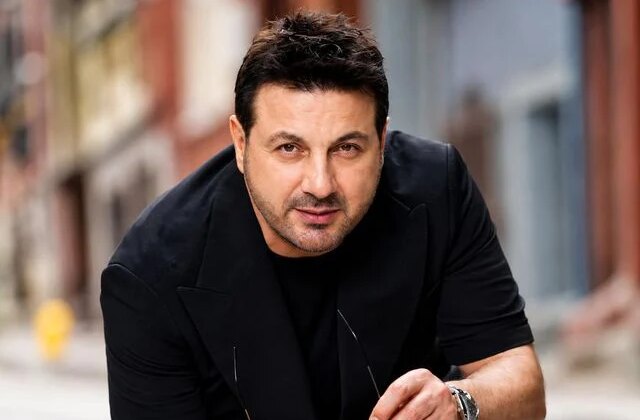 Davut Güloğlu dede oldu! İşte torunuyla ilk fotoğrafı