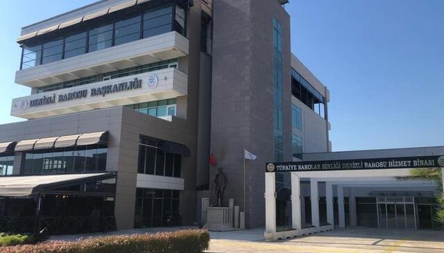 Baro başkanı dahil gözaltındaki 12 avukat serbest bırakıldı