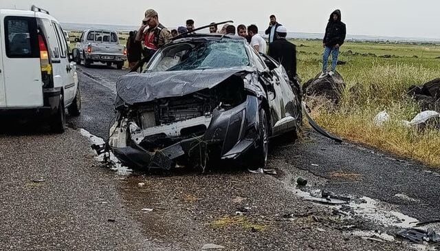 Diyarbakır’da nişan dönüşü kaza: 3 ölü, 1 yaralı