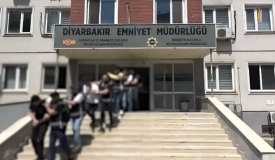 Diyarbakır’da silahlı suç örgütü şebekesi çökertildi: 40 gözaltı