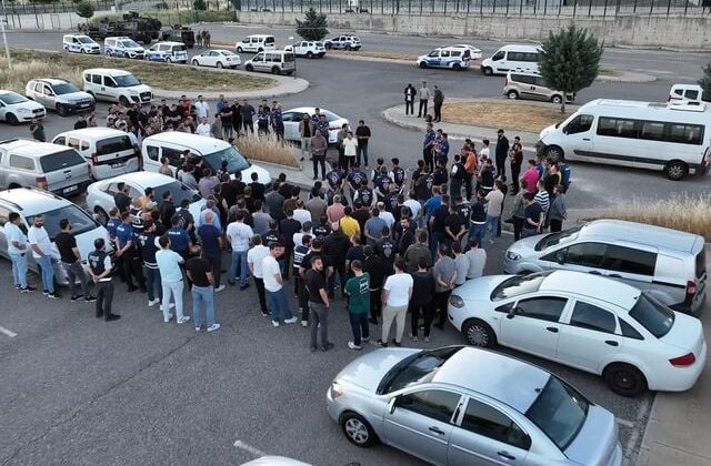 Diyarbakır merkezli 5 ilde yasa dışı bahis operasyonu: 47 gözaltı
