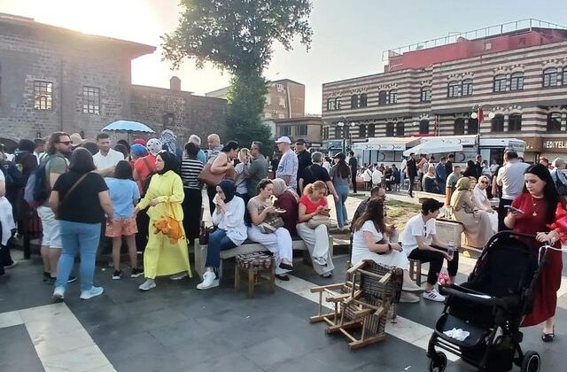 Diyarbakır bayramda 400 bin turist ağırladı, 72 ton ciğer kapış kapış gitti