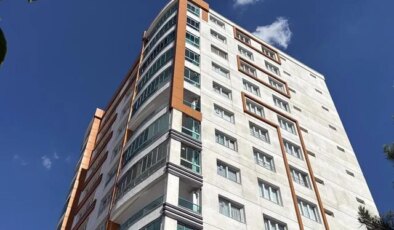 Diyarbakır’da evinin balkonundan atlayan çocuk hayatını kaybetti