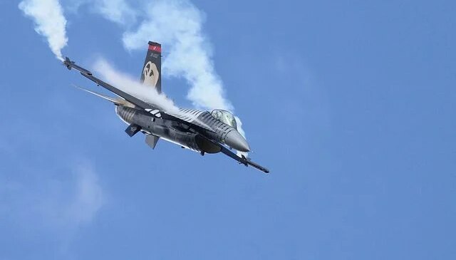 “Türk uçakları Yunan bakanın uçağını taciz etti” iddiasında gerçek ortaya çıktı