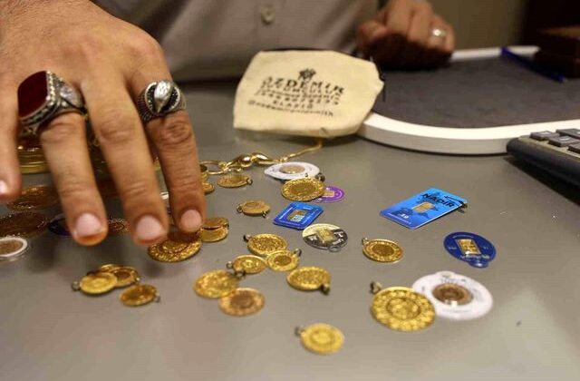 Düğün sonrası kuyumcuya giden vatandaş şaşkına döndü! Altınlar sahte ve ayarsız çıktı