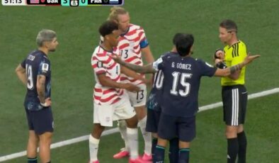 Dünya Kupası’nda bir ilk yaşandı! VAR kararı futbol tarihine geçti