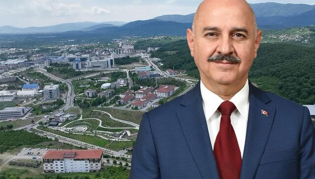 Düzce Üniversitesi Rektörü Prof. Dr. Nedim Sözbir’den “İki dekanı görevden aldı” iddialarına yanıt