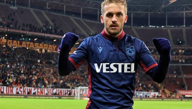 Edin Visca yuvaya geri döndü