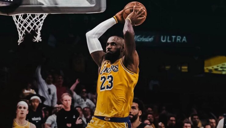 Los Angeles Lakers, LeBron James’e veda etti
