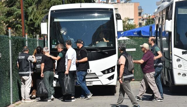 Ege Üniversitesi’nde yolsuzluk operasyonunda 41 şüpheli adliyede