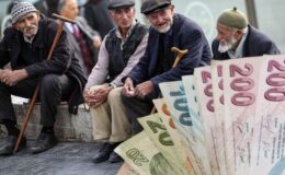 Milyonlarca emekli zam bekliyor! AK Parti sokağın sesine kulak verdi