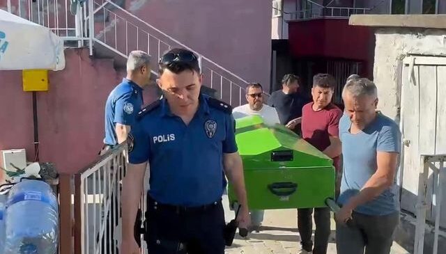 Emniyet mensubu evinde ölü bulundu
