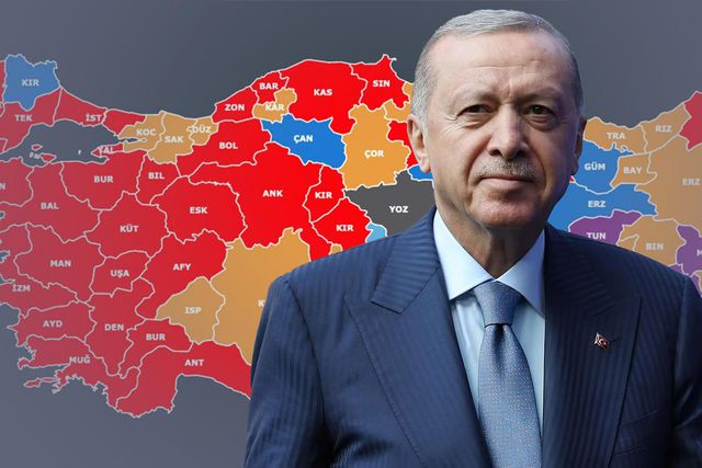 Erdoğan’ın masasındaki son anket! Mustafa Şen AK Parti’nin oy oranını açıkladı