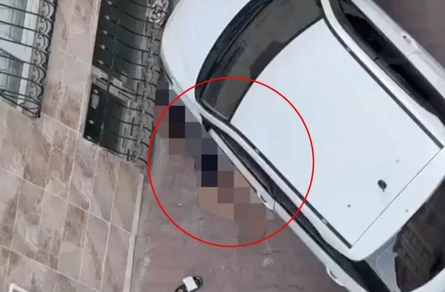 Evinin önünde kurşun yağmuruna tutuldu