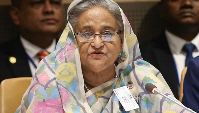 İdama mahkum edilen eski Bangladeş Başbakanı Hasina, kaçtığı ülkesine dönüyor