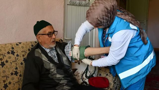 Yeni dönem resmen başladı: Evde sağlık hizmetlerinde her şey değişiyor
