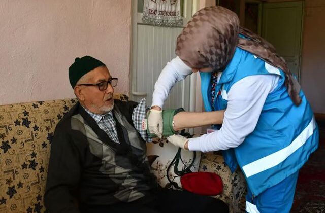 Yeni dönem resmen başladı: Evde sağlık hizmetlerinde her şey değişiyor